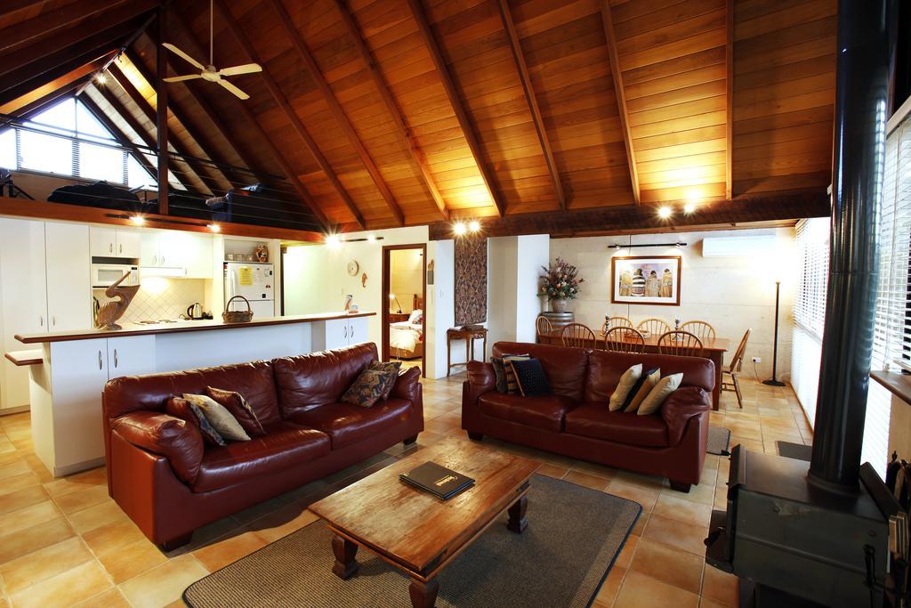 דנסבורו Whalers Cove Villas חדר תמונה